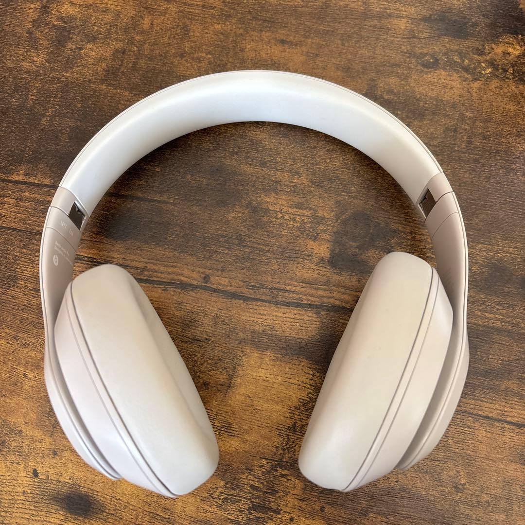beats studio pro サンドストーン
