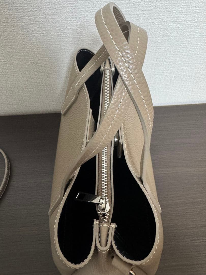 マドモアゼルノンノン バッグ グレージュ 中古 美品