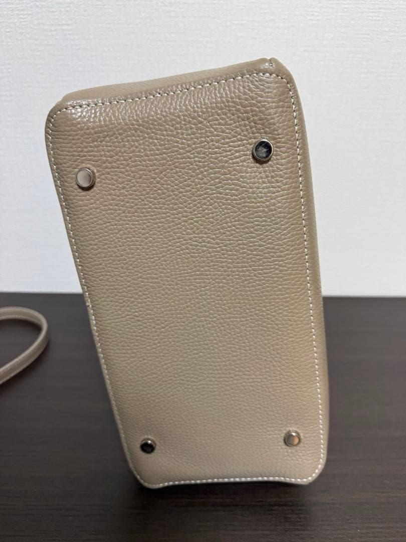 マドモアゼルノンノン バッグ グレージュ 中古 美品