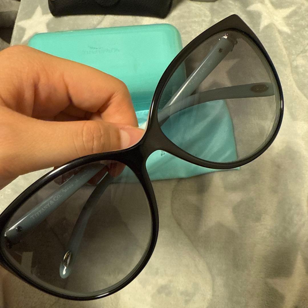 Tiffany & Co. ブラックサングラス ケース付き swarovski