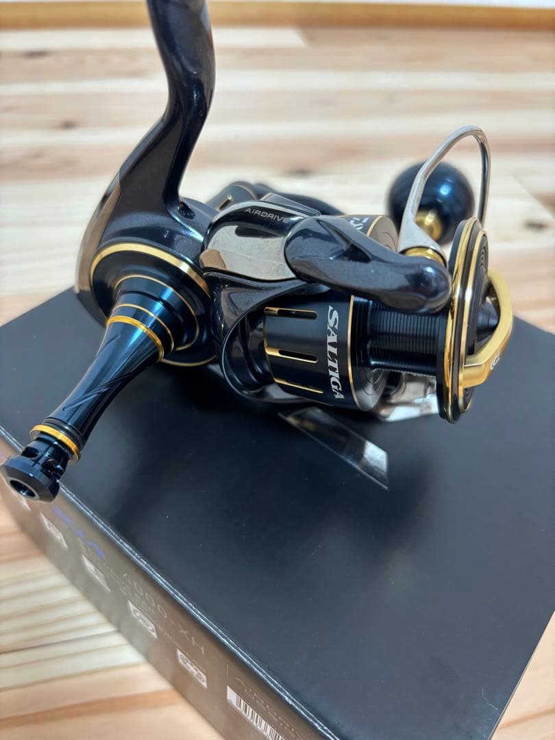 23ソルティガ 4000XH 超美品