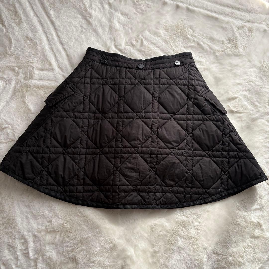 ブラック キルティング ミニスカート　フレア