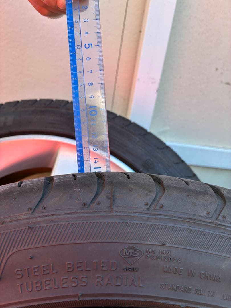 【送料無料】2023年製49週 215/45R17プリウス30ツーリング