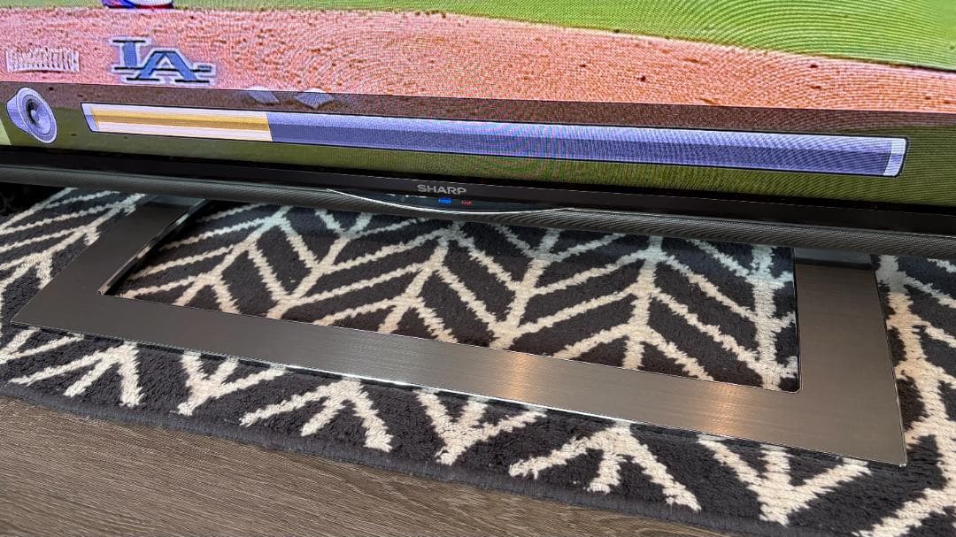 【送料込】シャープ AQUOS 70インチ 4K対応液晶テレビ LC-70UD1