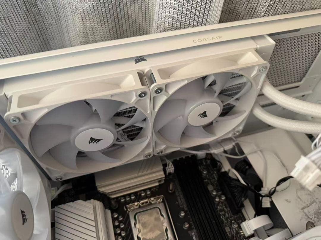 マザーボード MSI B760m i5-13400F CORSAIR NAUTILUS 240