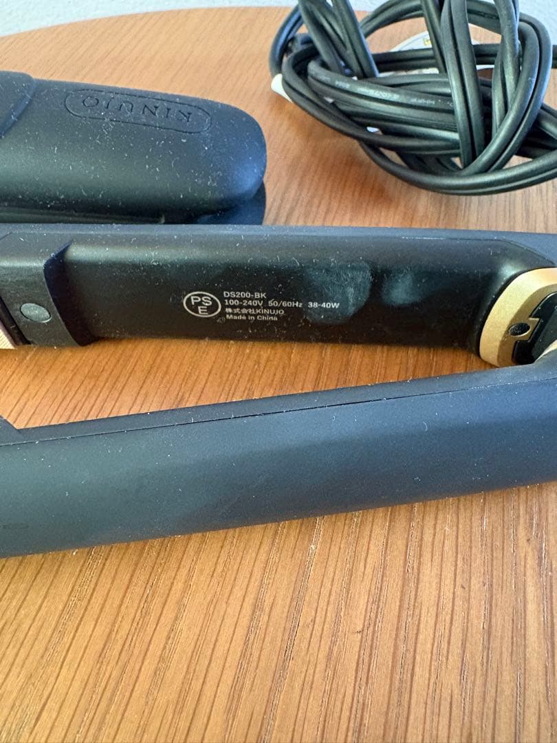 美品★絹女 DS-200BK ストレート ヘアアイロン 海外対応