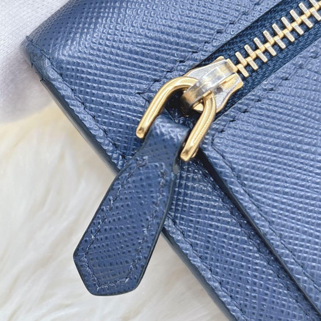 美品✨プラダ エンベロープ レター型 長財布 サフィアーノレザー ネイビー