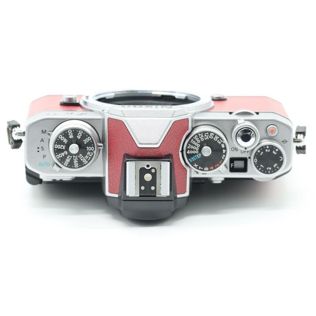 【ショット数35回】Nikon Z fc ボディ クリムゾンレッド