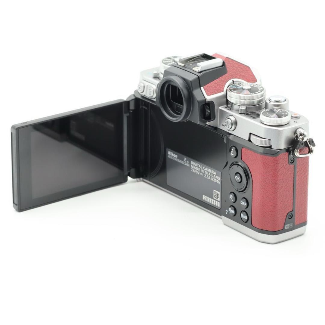 【ショット数35回】Nikon Z fc ボディ クリムゾンレッド