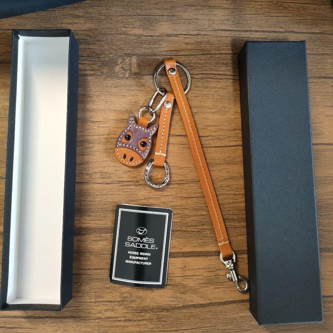 ソメスサドル　馬メンコチャーム　ボルドー