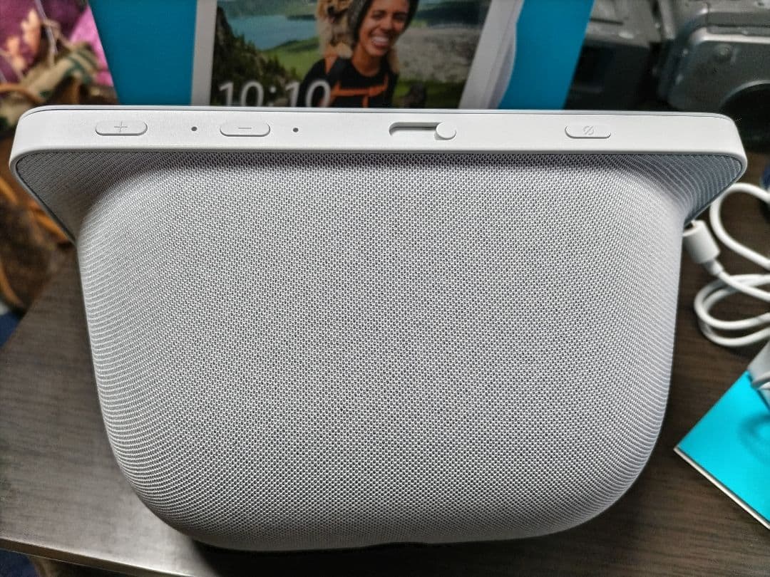 Echo Show 8 第3世代　スマートスピーカー