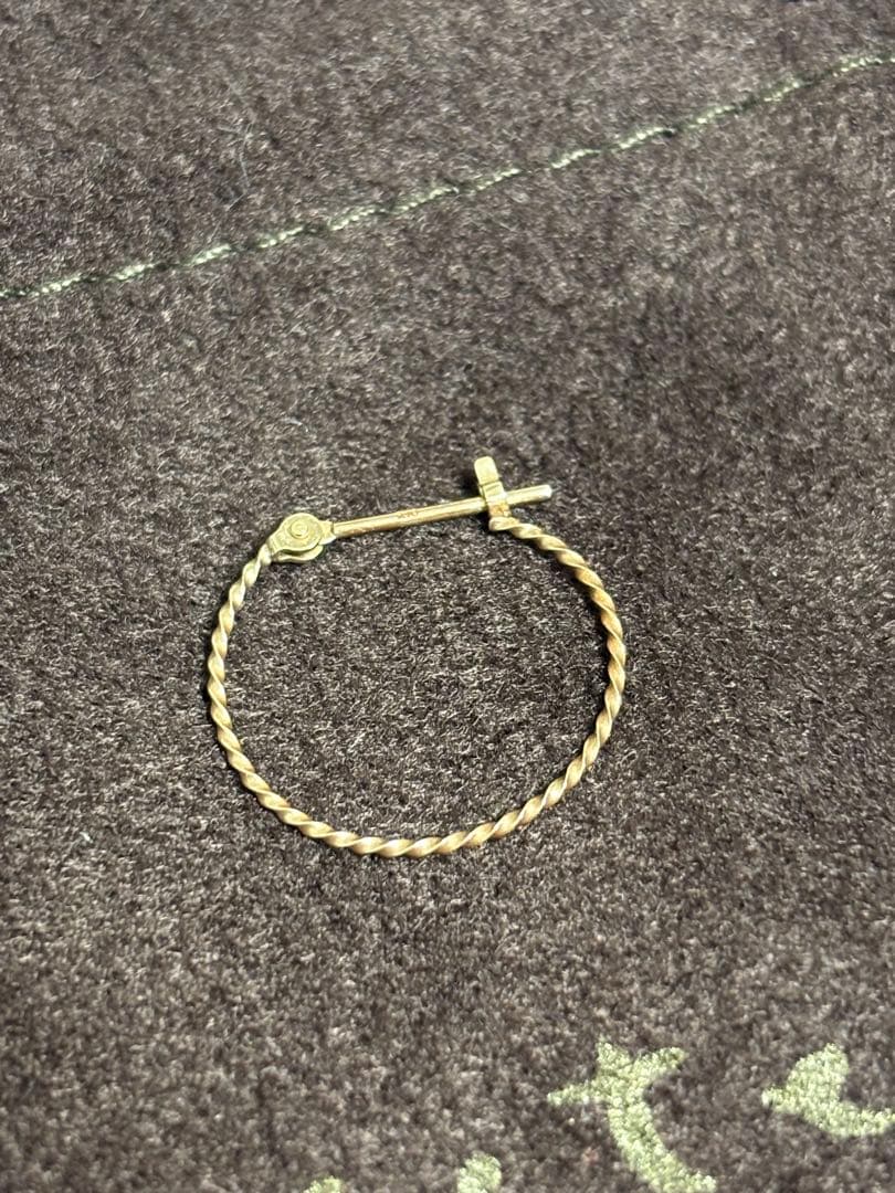 agate K10ツイストデザイン ピアス(片耳用) アガット