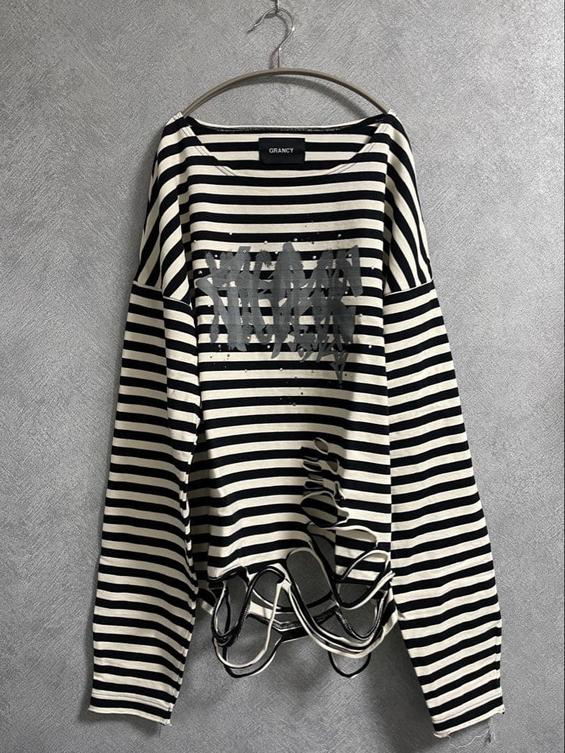 た*り様 即日発送❗️GRANCY 総柄ラインストーングラフィックロンT ブラッ