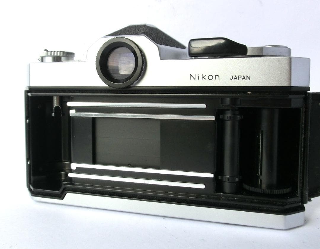 ● ニコン Nikomat FTN レンズ付き