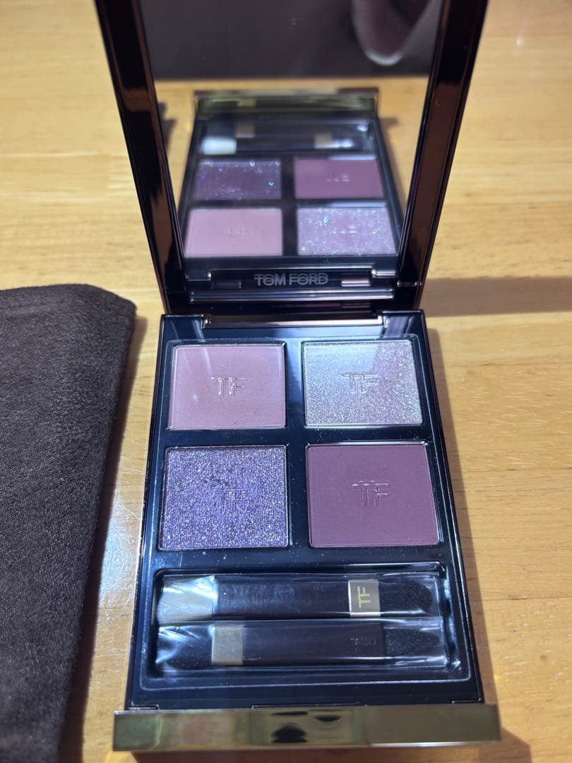トムフォード　アイ カラー クォード メタリックモーヴ