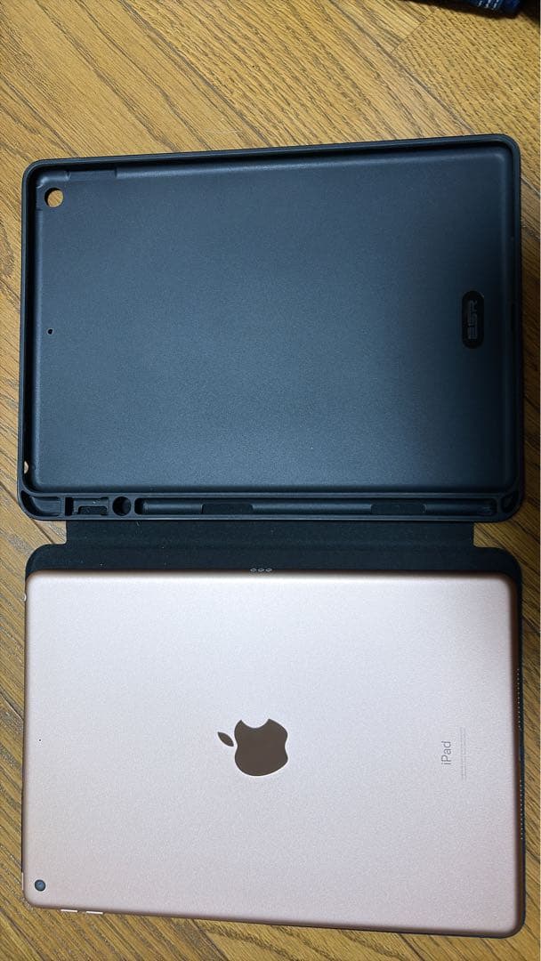 Apple iPad (第8世代) 10.2インチ ゴールド本体32GB