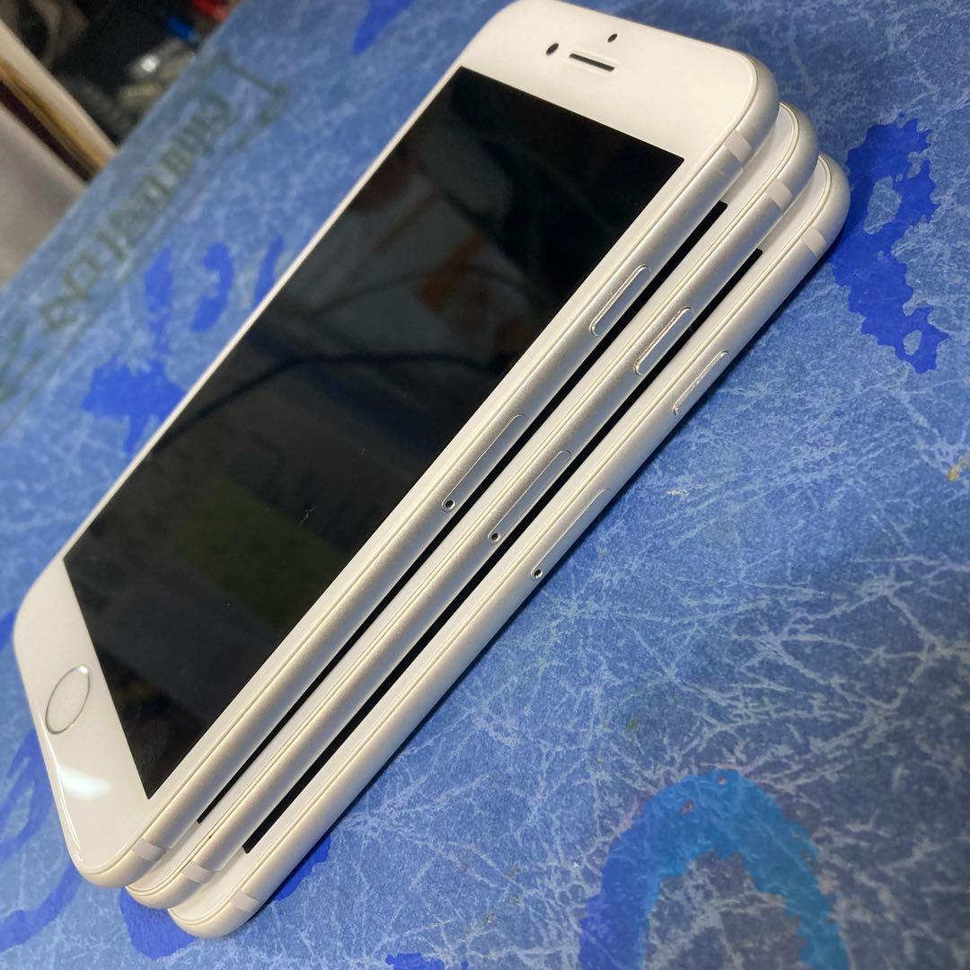 iPhone7⭐︎32GB⭐︎美品3台セット⭐︎シルバーSIMフリー88%74%73%