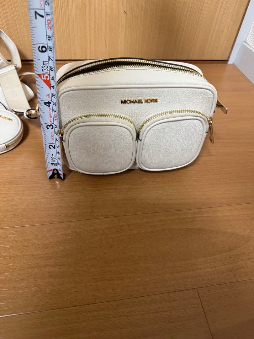 Michael Kors マイケルコース　クロスボディバッグ　ショルダーバッグ