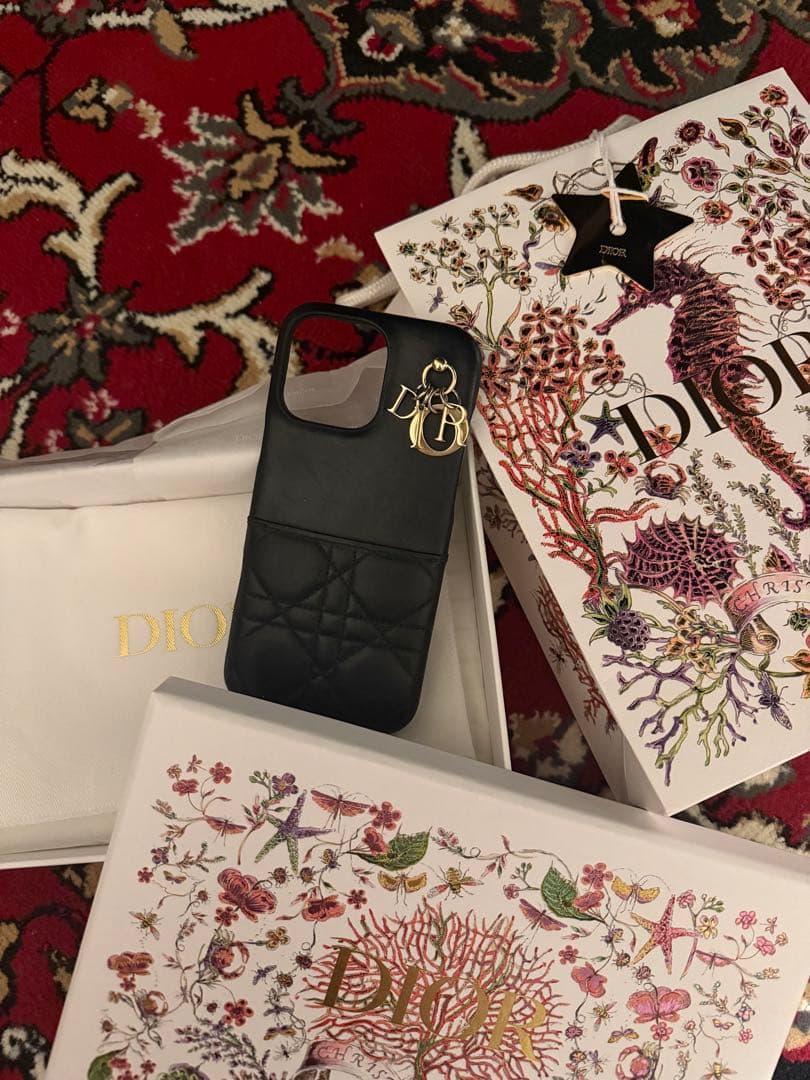 Dior ブラック キルティング iPhone16Pro MAXケース