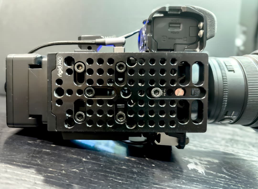 ZV-E1　SmallRigケージ+Ridid PROケージ+クーラー★超美品