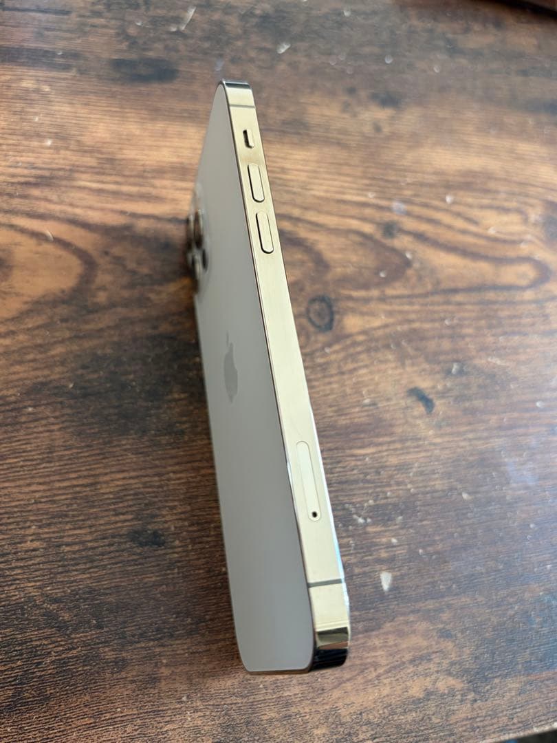 iPhone12pro ゴールド　本体