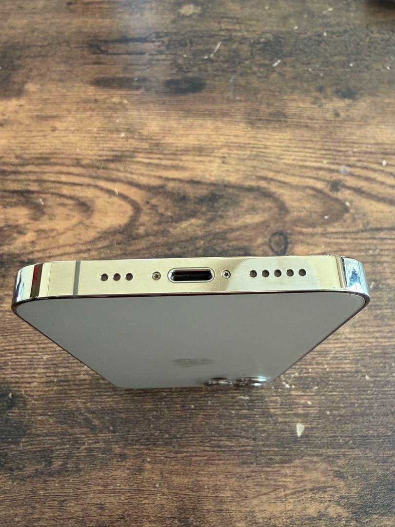 iPhone12pro ゴールド　本体