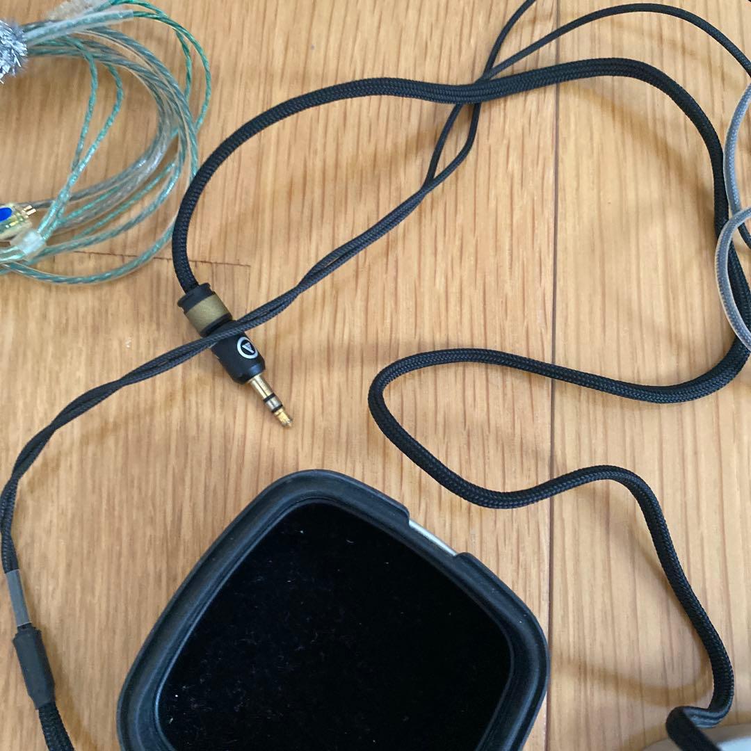 Ultimate Ears Triple.fi 10proのOEM IE-40