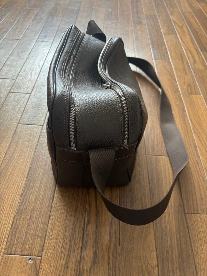 ルイヴィトン　ショルダーバッグ