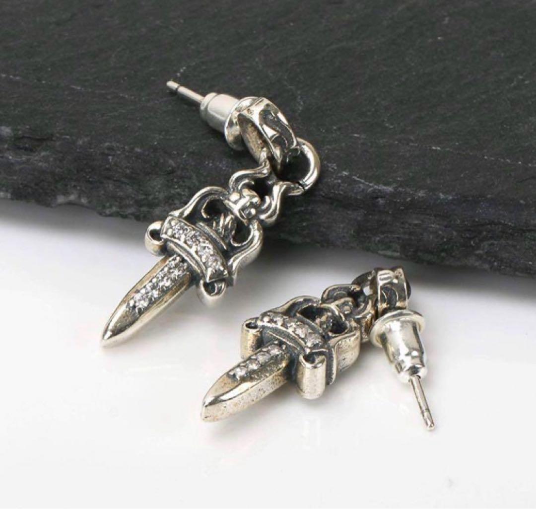 シルバー925 ダガーピアス シルバーピアス 人気 プレゼント 22kgp 両耳