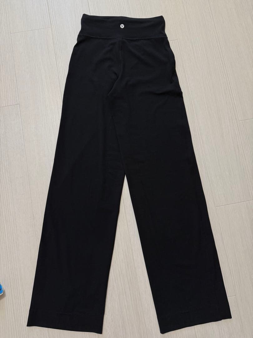 ルルレモン　パンツ　美品