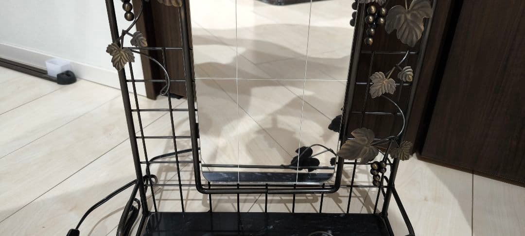 桜井製作所　アイアンドレッサー　昭和レトロ 鏡　電気付　葡萄のツル鉄製