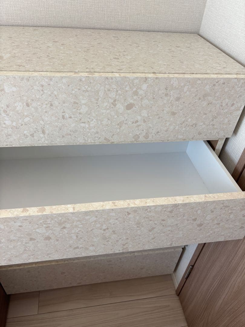 新品未使用　LOWYA テラゾーベージュ ハイチェスト 幅80cm高120cm