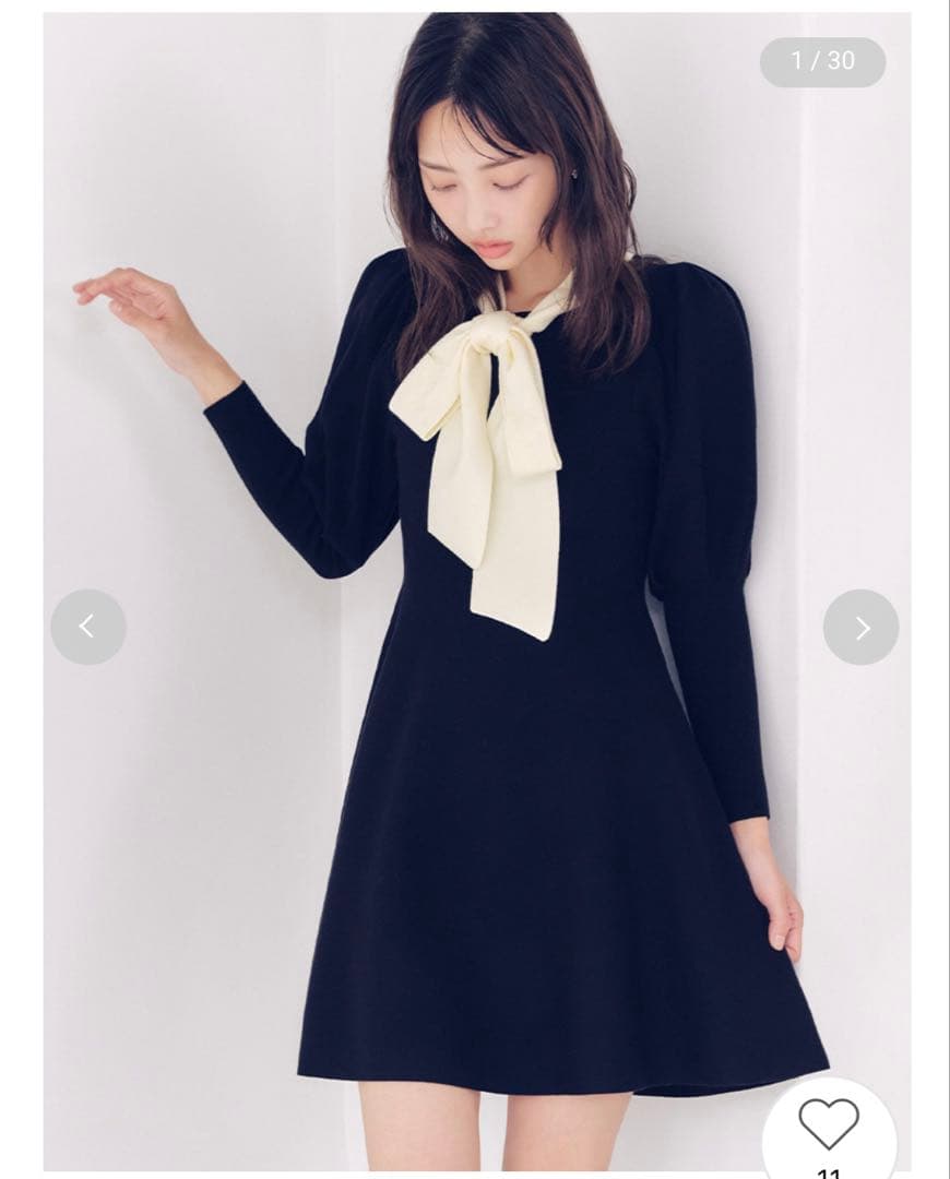 新作新品タグ付き　リリーブラウン♡ボウタイリボンニットワンピース