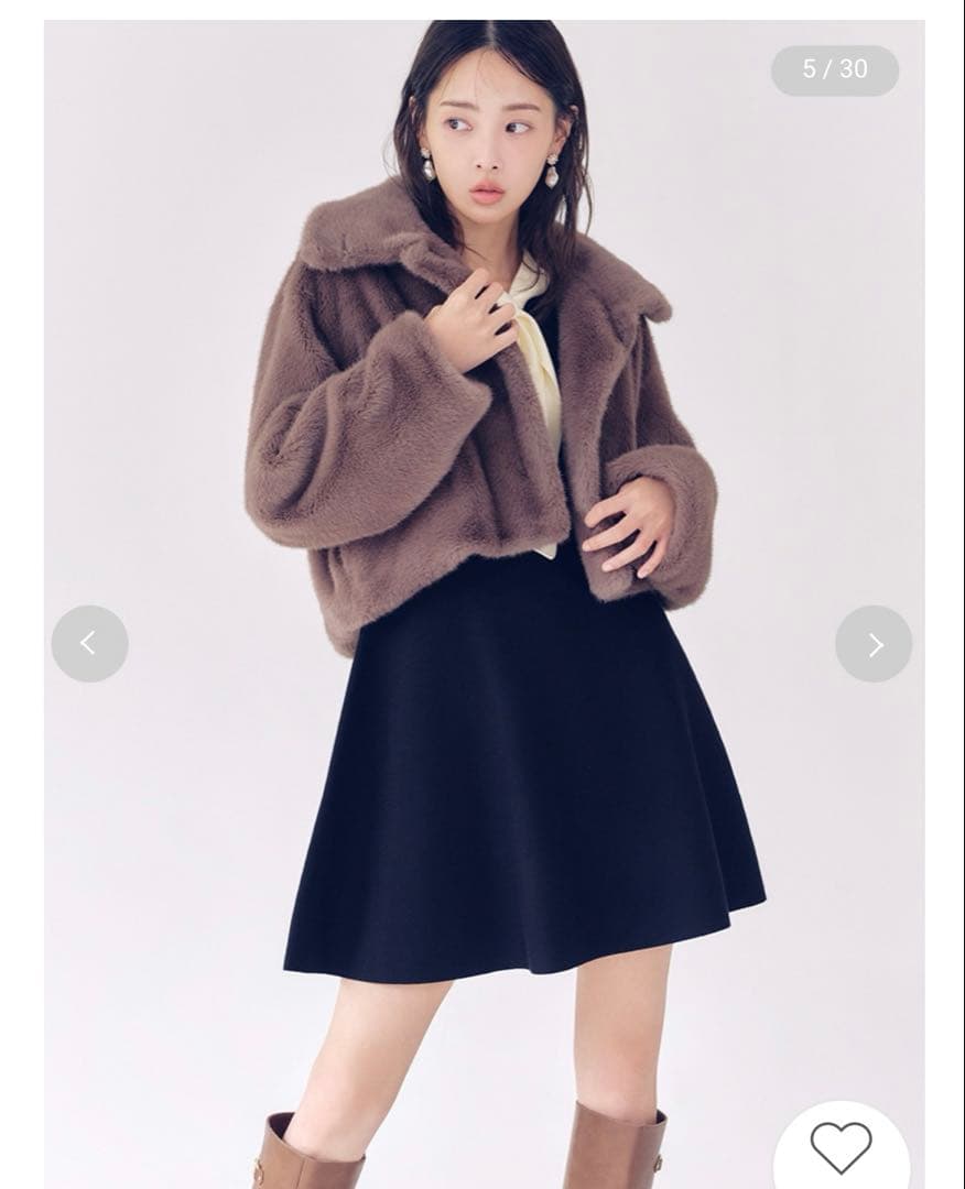 新作新品タグ付き　リリーブラウン♡ボウタイリボンニットワンピース