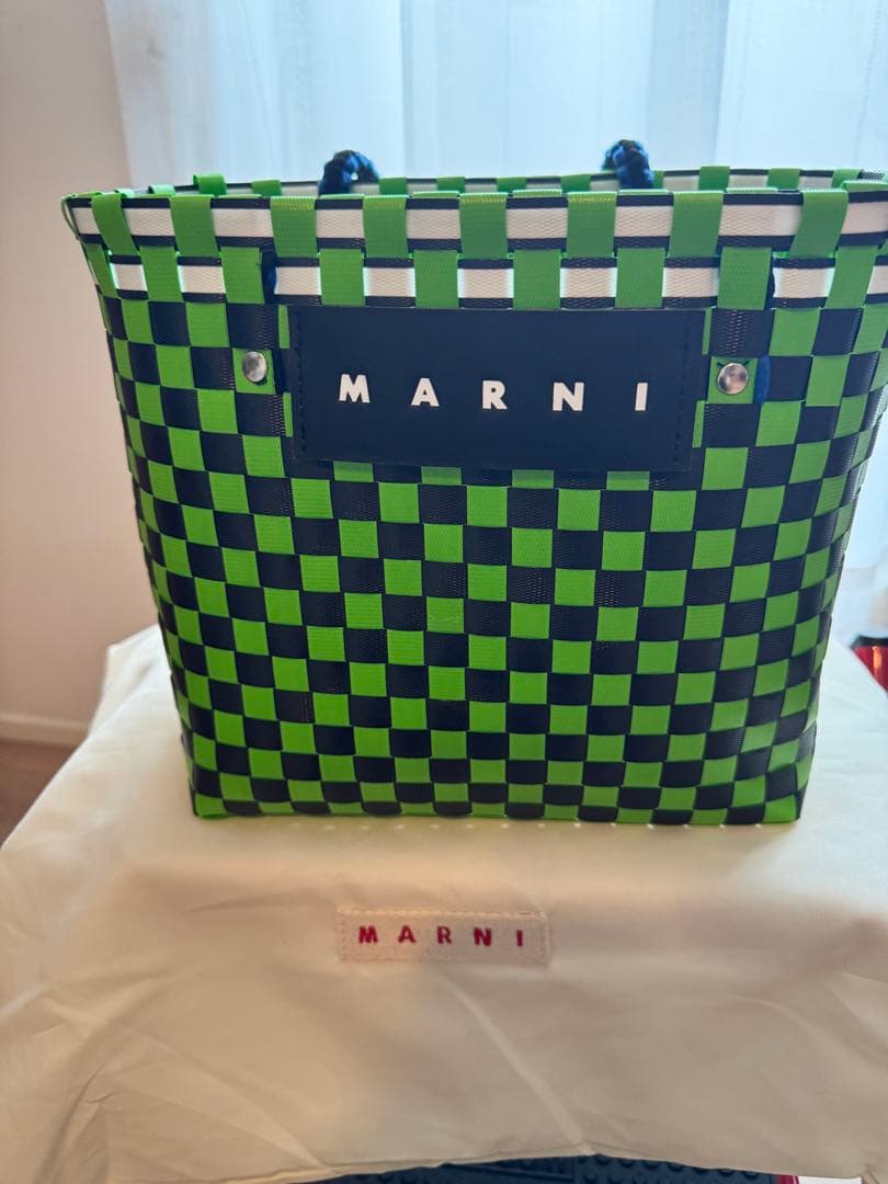 MARNI 緑と黒のチェック柄 かごバッグ