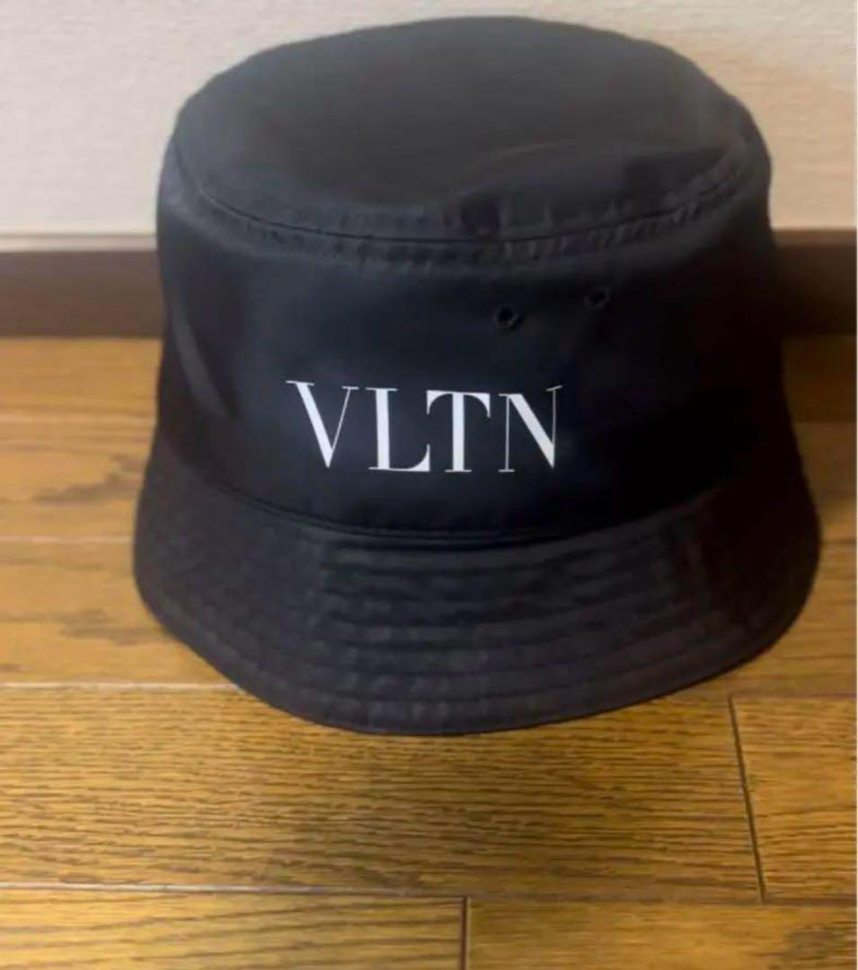 値下げ‼️【美品】ヴァレンティノ　バケットハット　ブラック/58