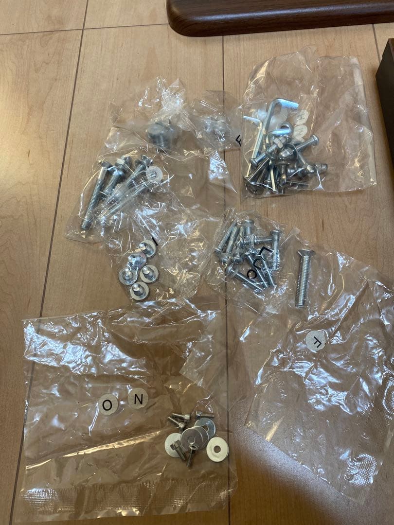 ホームテイスト ロー固定式 壁寄せテレビスタンド 32〜60インチ対応