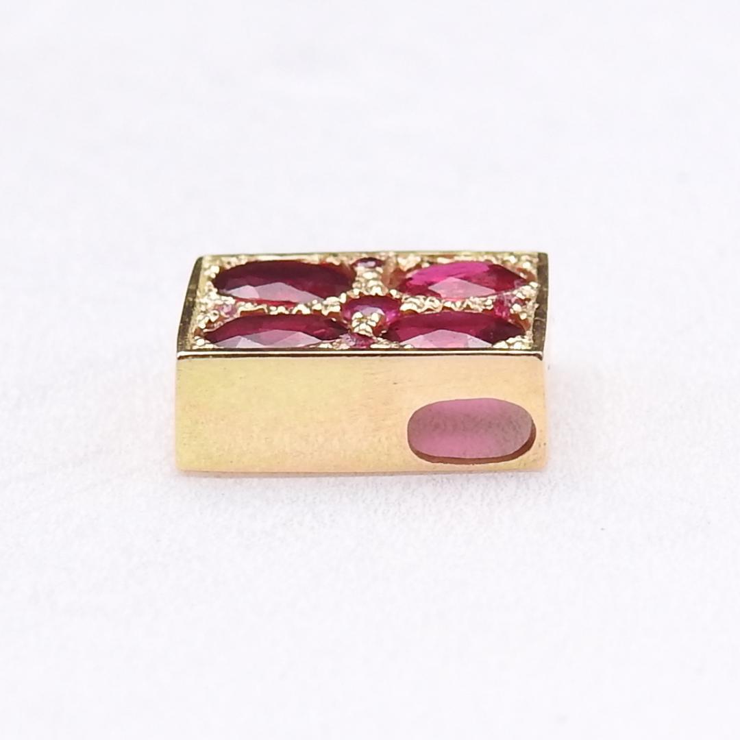 K18 イエローゴールド ルビー0.9ct ペンダントトップ