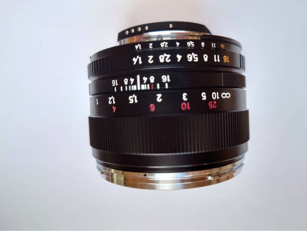 レンズ(単焦点) Zeiss Planar T* 50mm F1.4 ZF.2