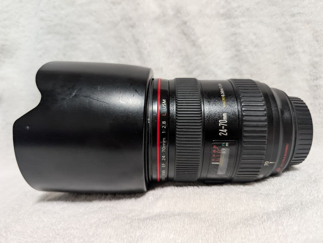 Canon EF 24-70mm f/2.8 L USM おまけ純正フード付