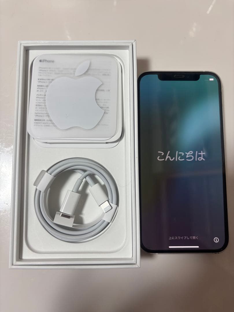 Apple iPhone 12 本体 SIMフリー　箱/充電ケーブル付き