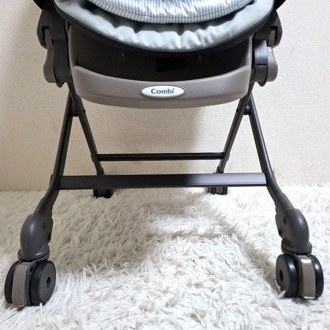 【未使用級美品】コンビ ネムリラ 4キャス 手動 ハイローチェア