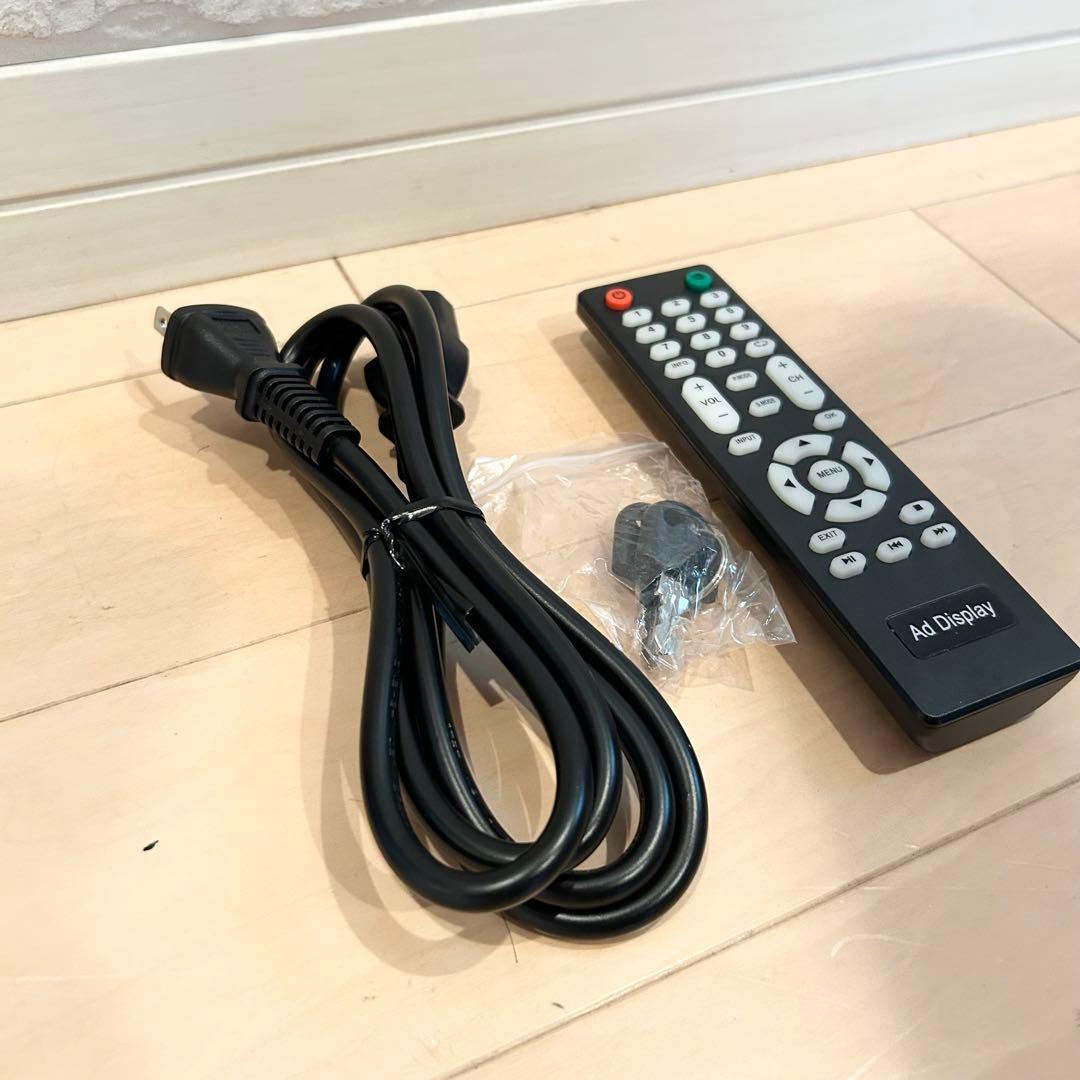 未使用 デジタルサイネージ たてナビ NPT32 32インチ 液晶 モニター