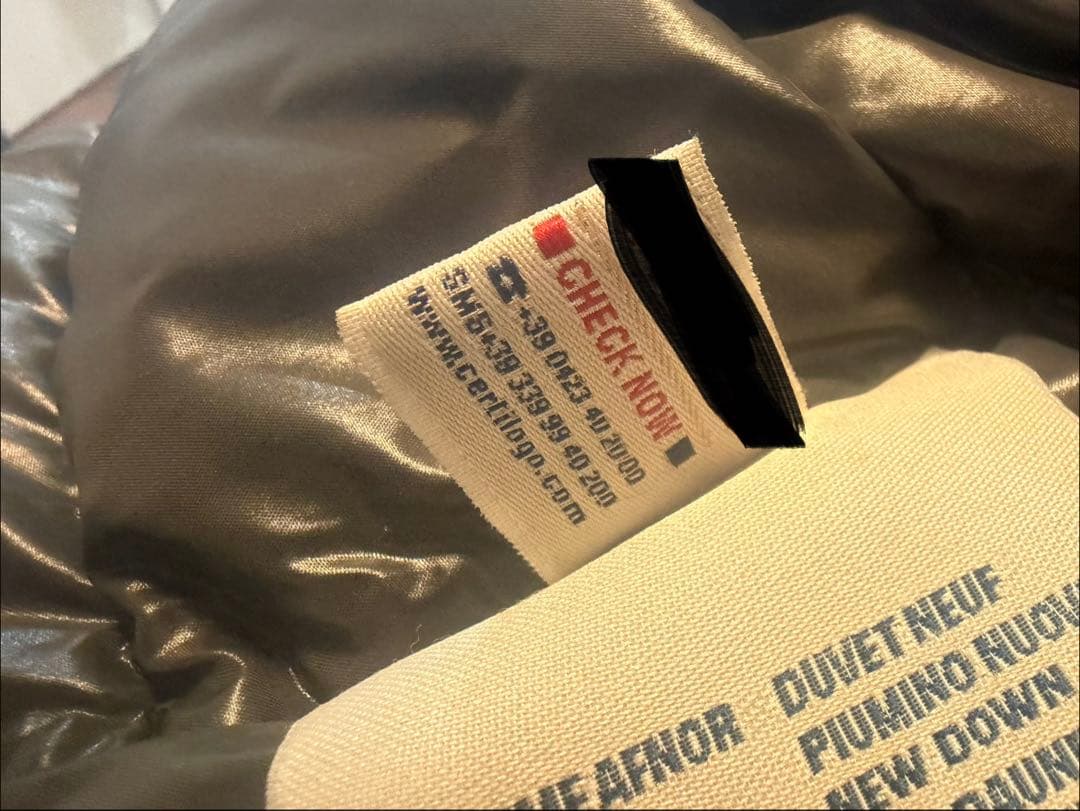 【正規品】モンクレール　MONCLER ダウンジャケット　G32-003 完売品