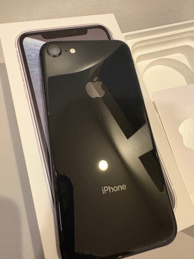 Apple iPhone 8 64GB ブラック 100% 本体のみ