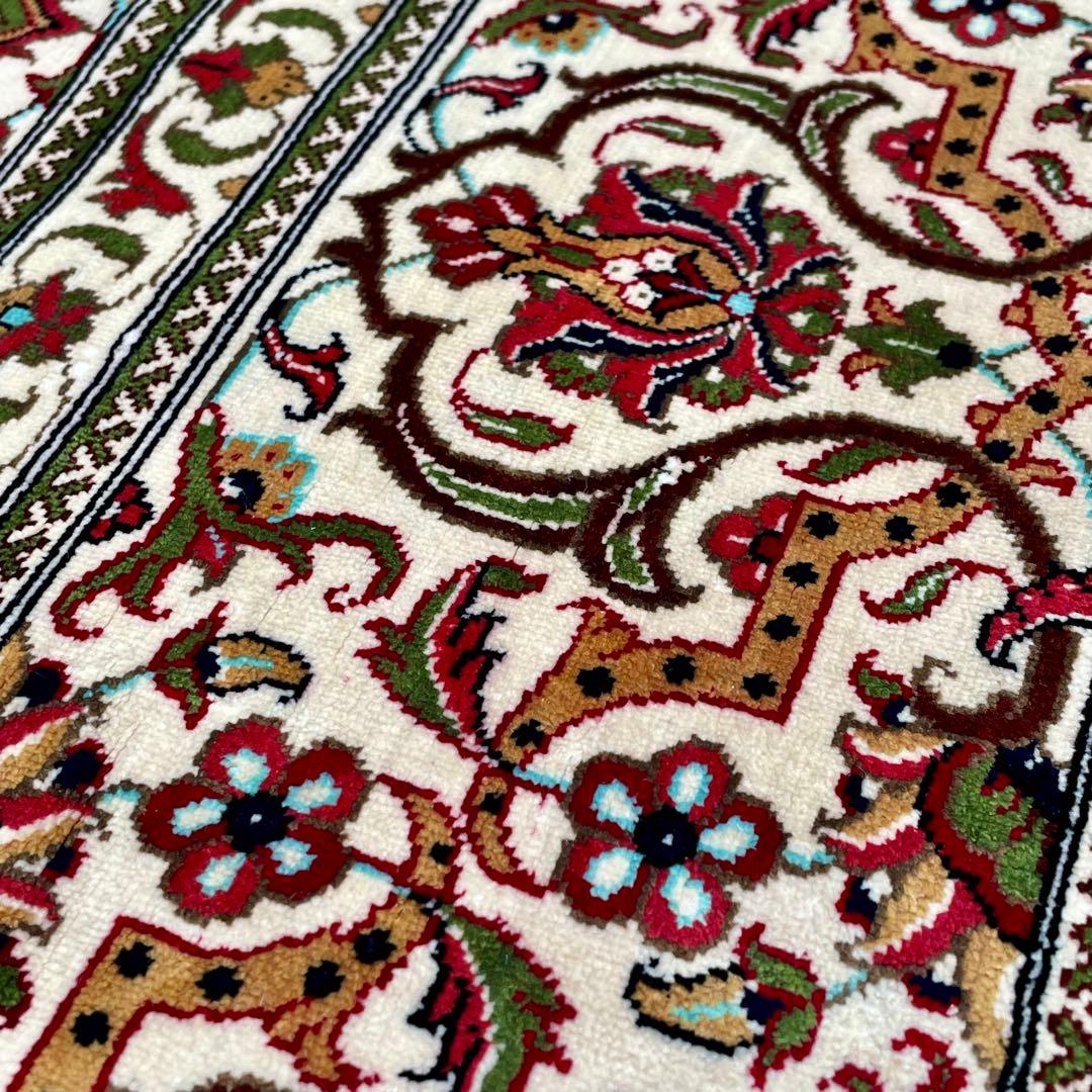 ペルシャ絨毯 クム産 イラン カーペット ラグ 131cm×201cm