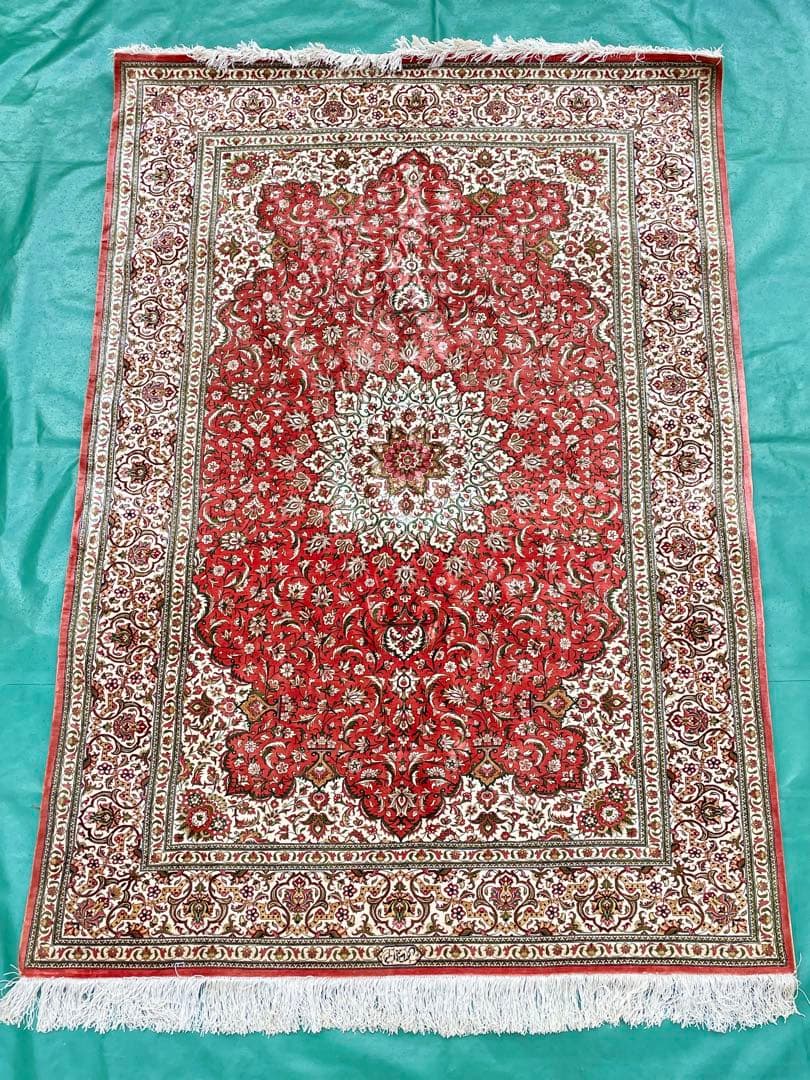 ペルシャ絨毯 クム産 イラン カーペット ラグ 131cm×201cm