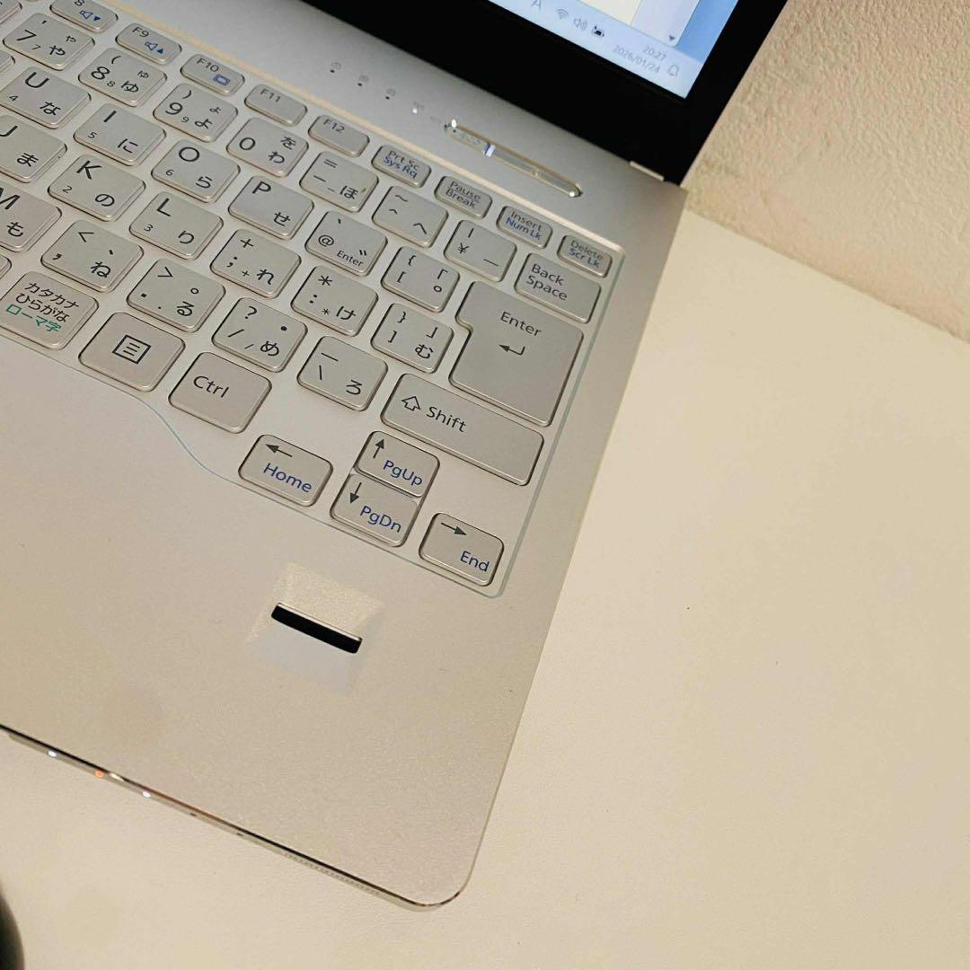 Y50 Fujitsuノートパソコンcore i5高速SSDサクサクWin11