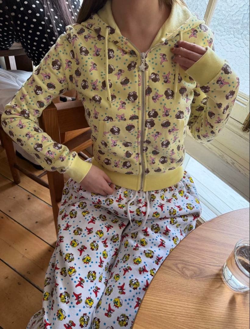 専用Ashley Williams パーカー