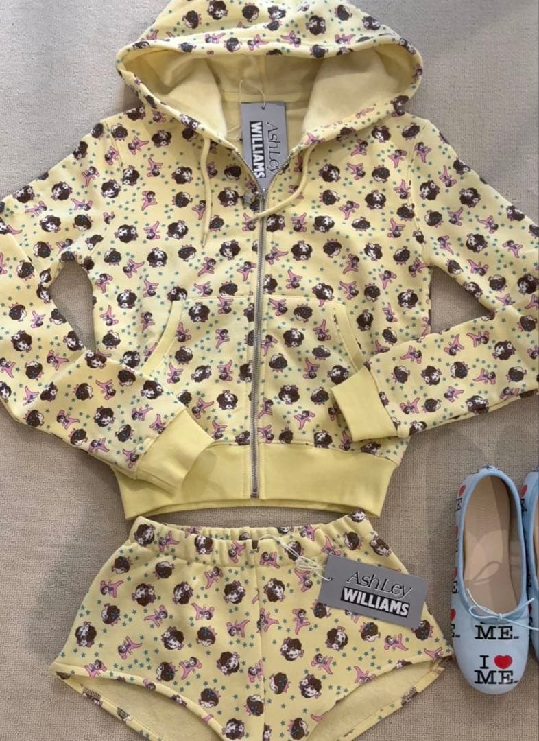 専用Ashley Williams パーカー